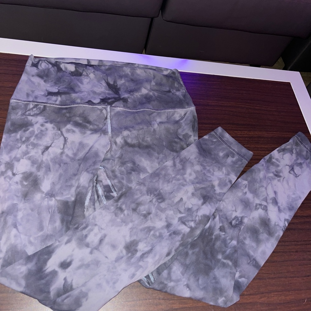 Lululemon Athletica Gray Tie-Dye Leggings